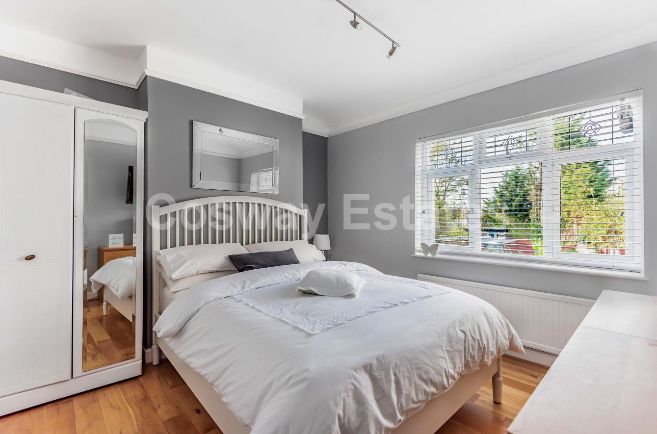 13 Hale Grove Gardens, Mill Hill